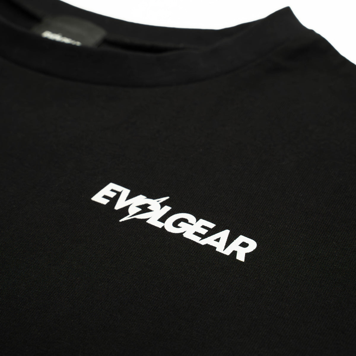 EVOLGEAR SLASH CROPPED TEE【BLACK】