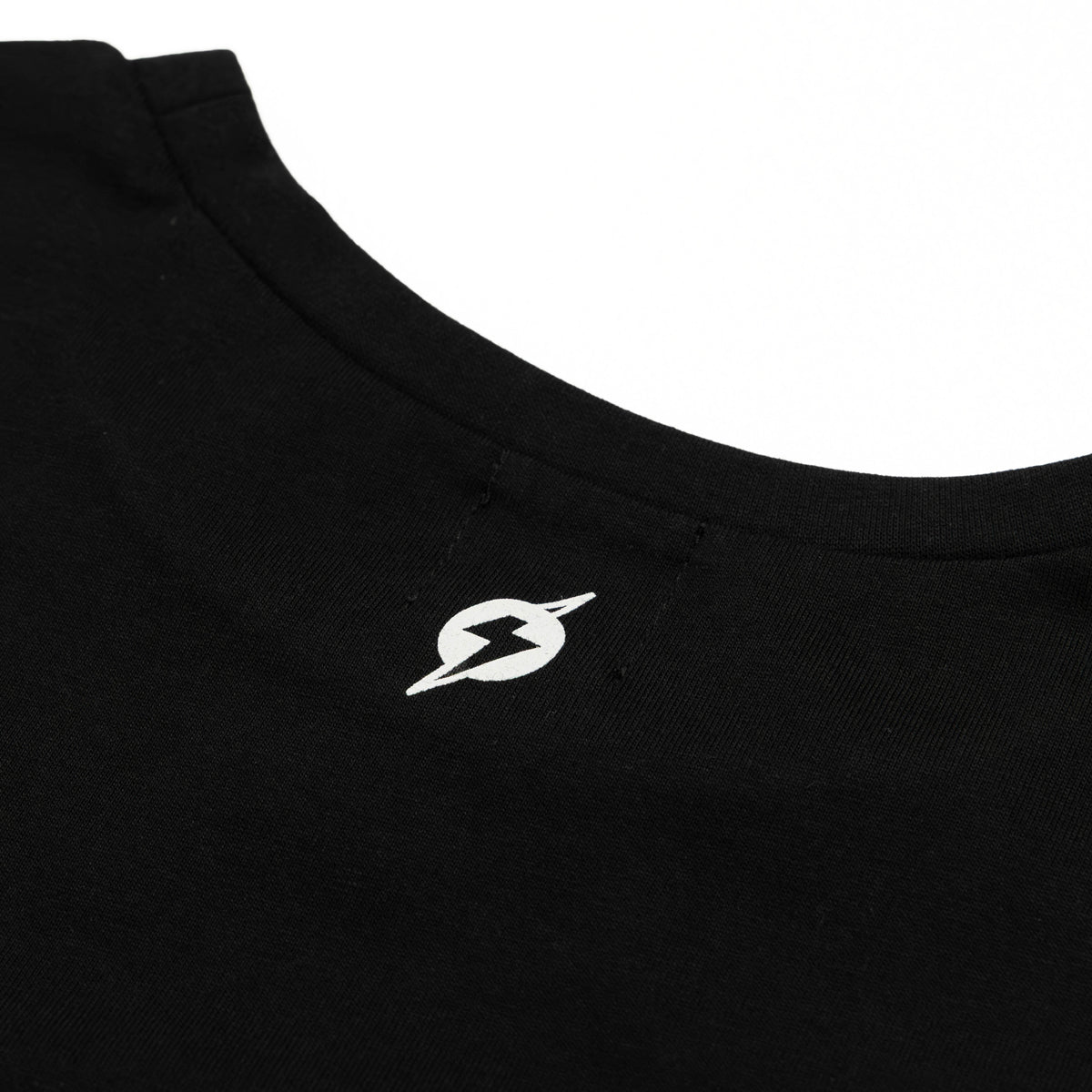 EVOLGEAR SLASH CROPPED TEE【BLACK】