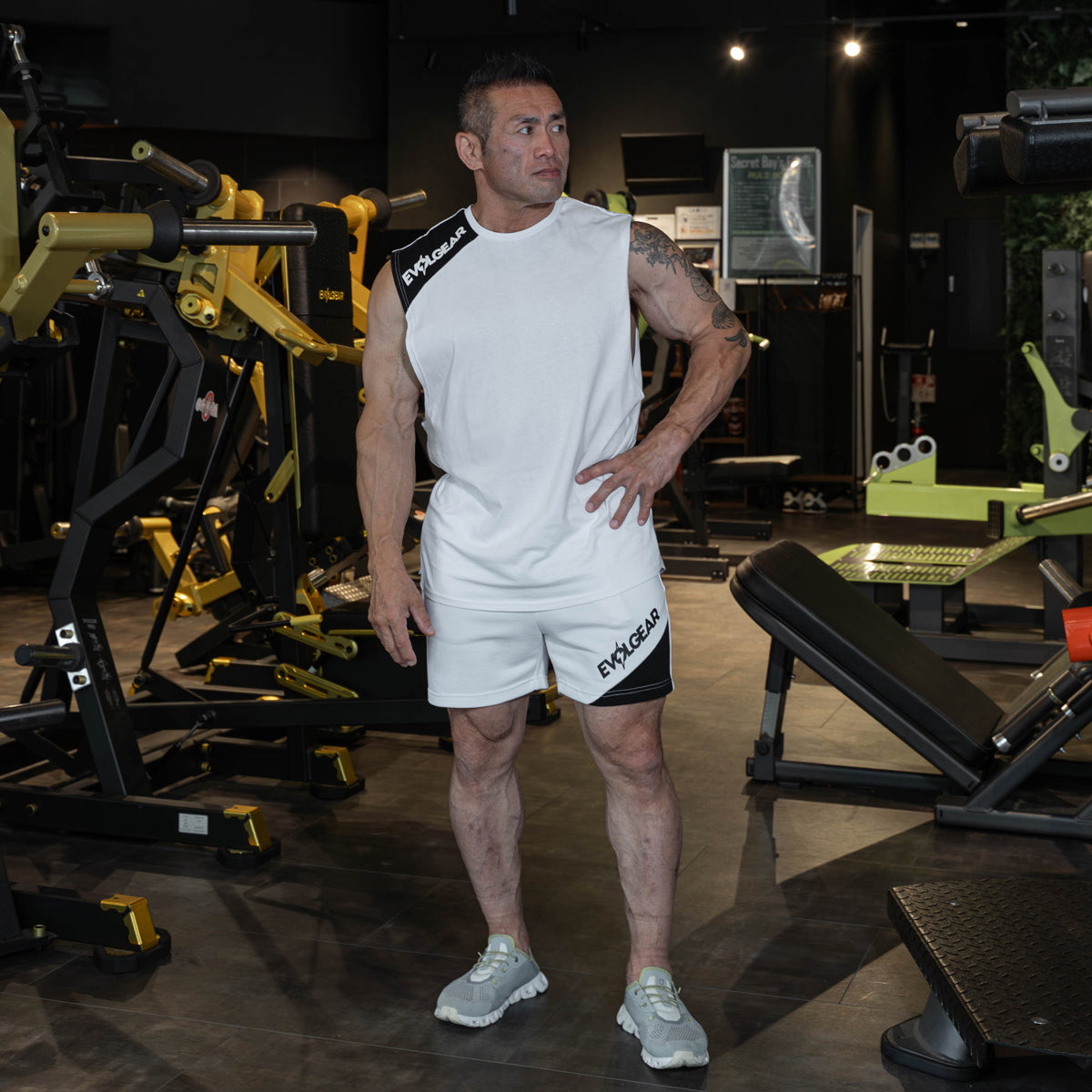 EVOLGEAR SLASH SHORTS【WHITE】